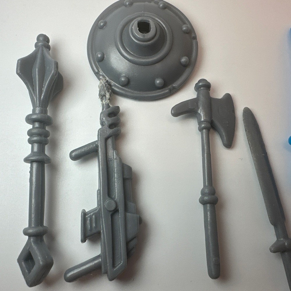 Vintage MOTU Weapons Lot Masters of the Universe He Man Accessories Parts Lot 9 - Picture 2 of 6